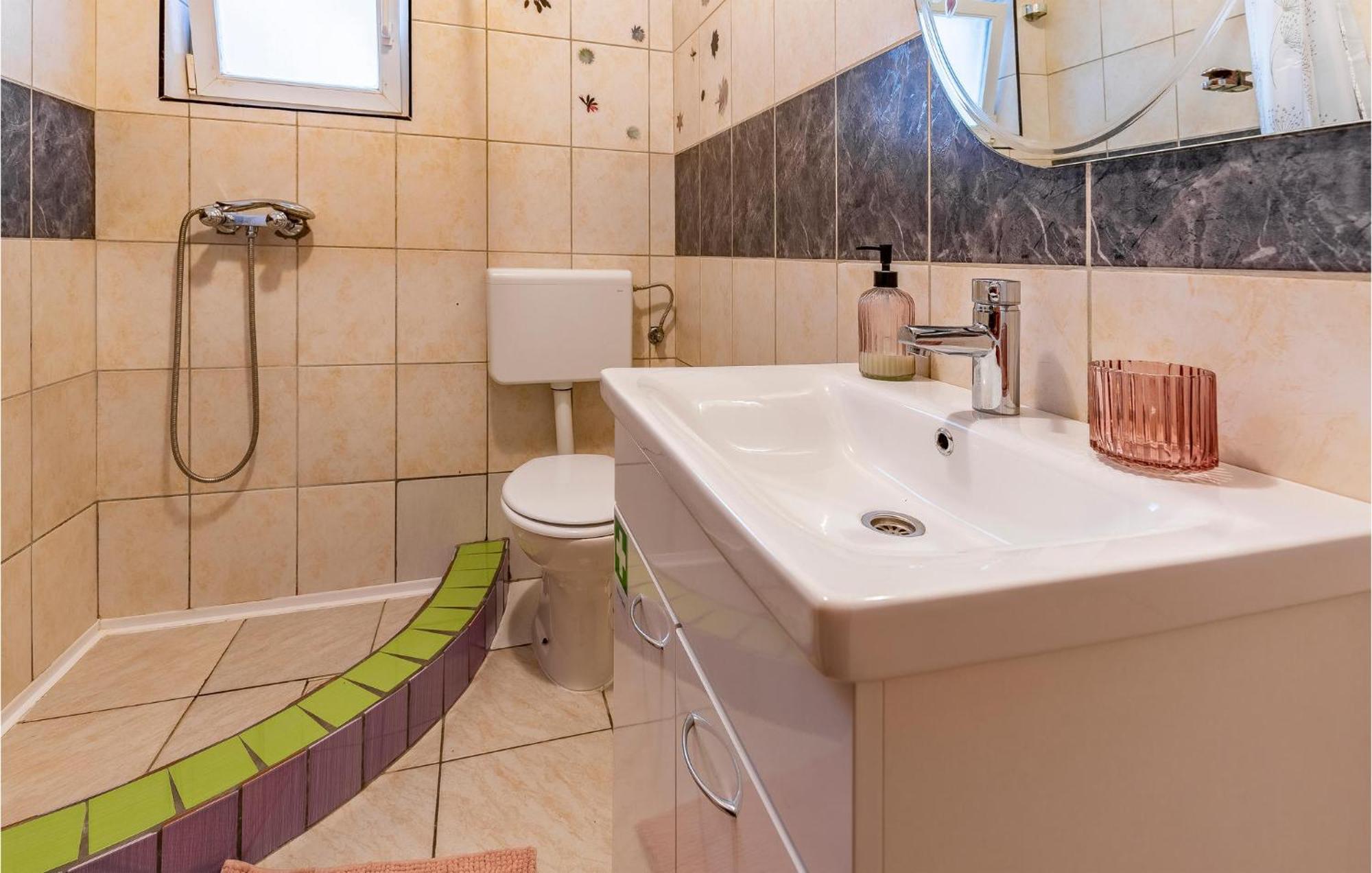 Lovely Apartment In Premantura With Wifi Exterior foto